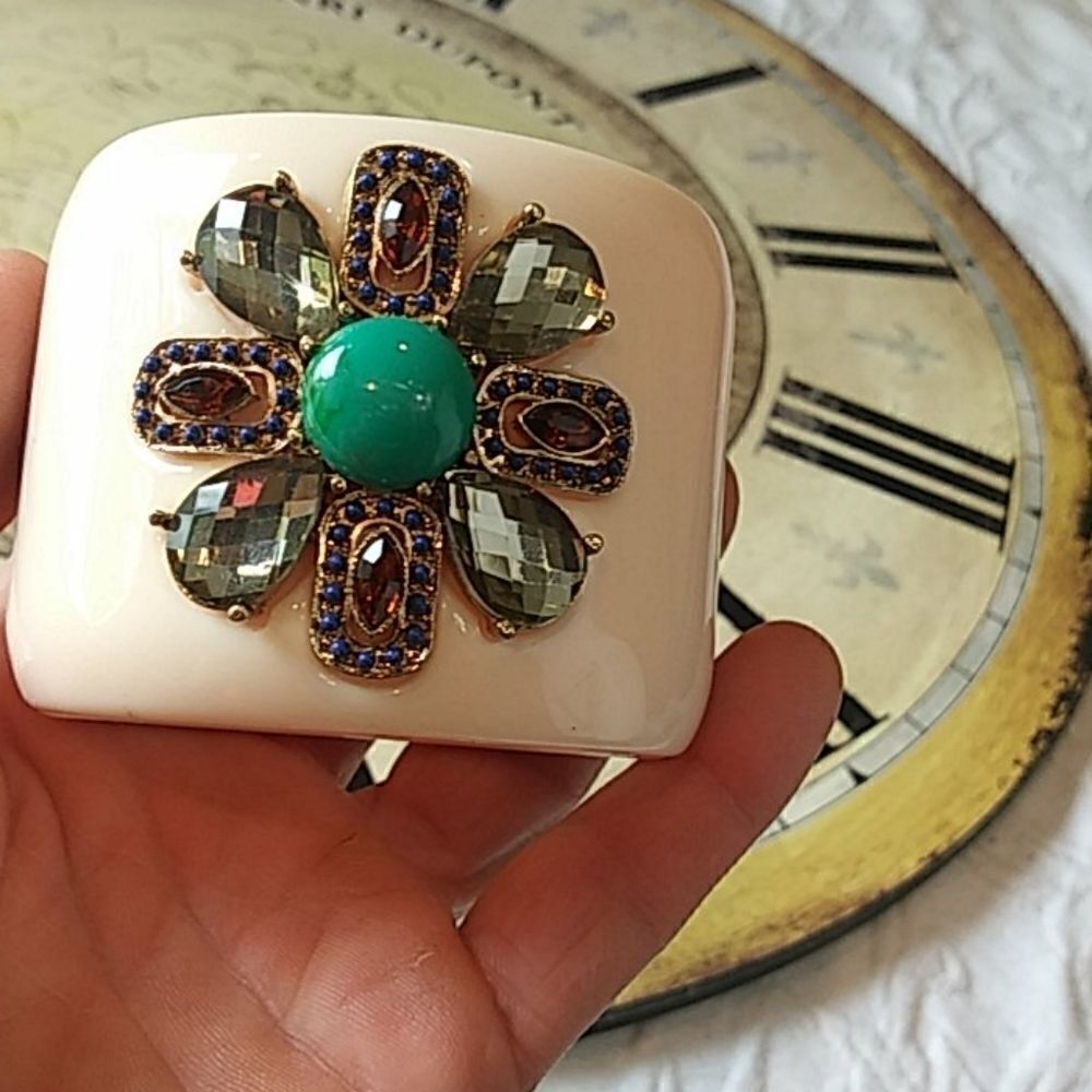 Bracelet    - Picture 3 of 8